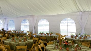5 Tips for Choosing a Summer Corporate Event