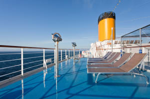 cruise-ship-top-deck