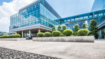 exterior-commercial-building-proactive-upgrades-c