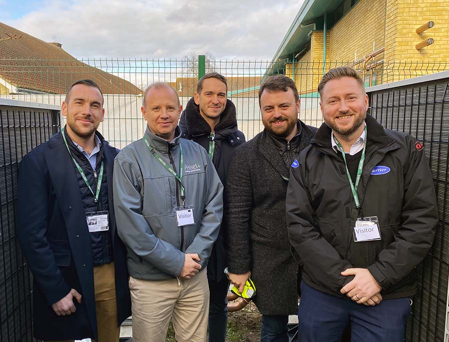 parners-line-up-on-site parners-line-up-on-site