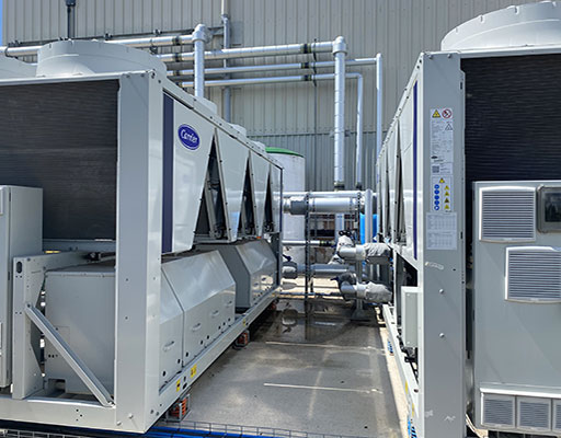 four-chillers-were-installed-delivering-a-total-of-2.2-megawatts-of-cooling