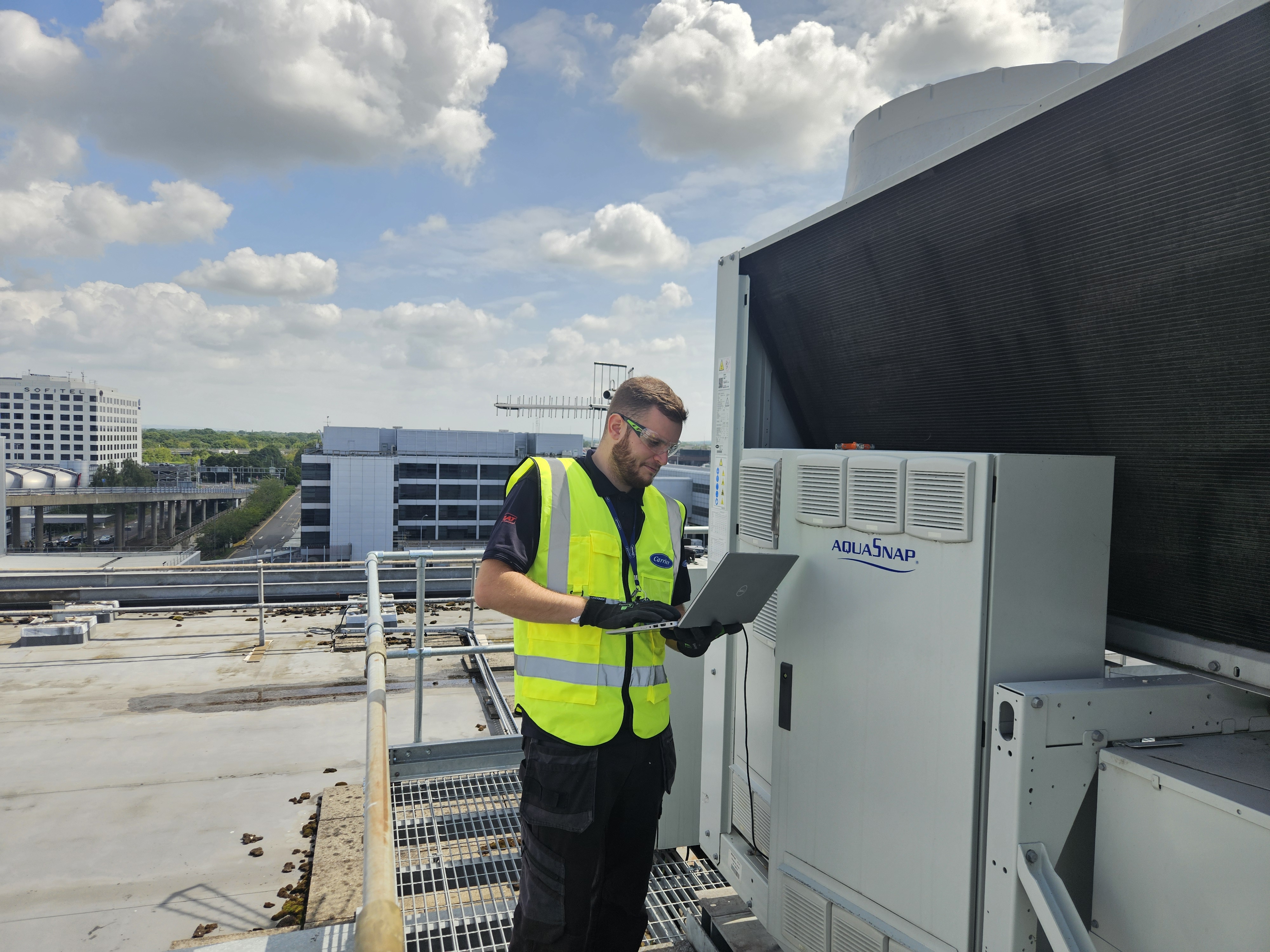 Carrier technician analysing data
