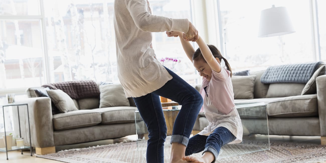 woman-dancing-with-girl