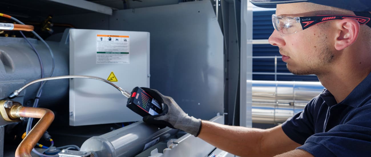 carrier-bluedge-service-technician-maintenance_h