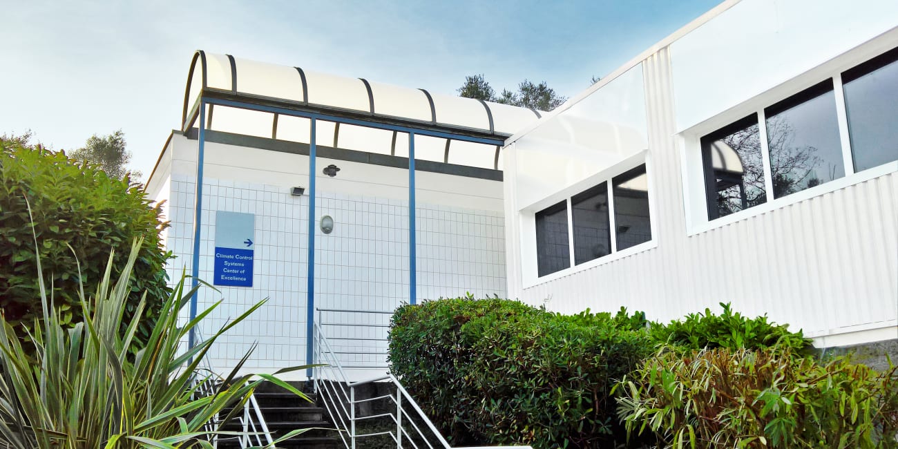 carrier-vence-climate-control-systems-center