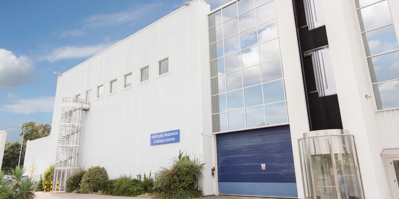 carrier-chillers-and-heat-pumps-research-design-center-montluel-2