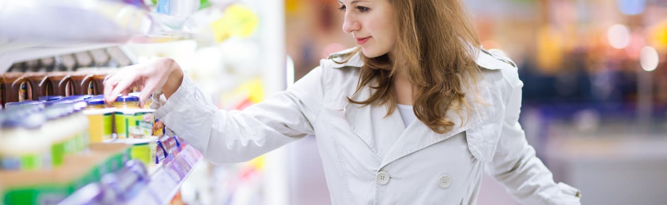 woman-shopping-for-refrigerated-products-A