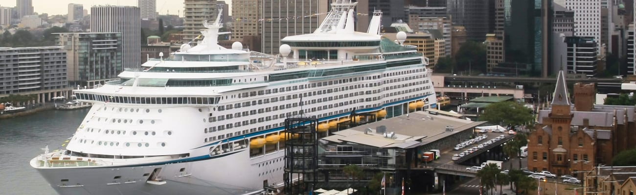 cruise-ship-docked