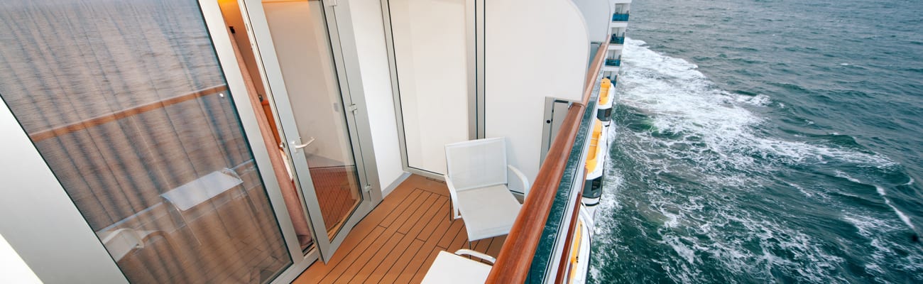 cruise-ship-room-balcony