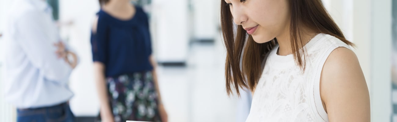 woman-using-tablet