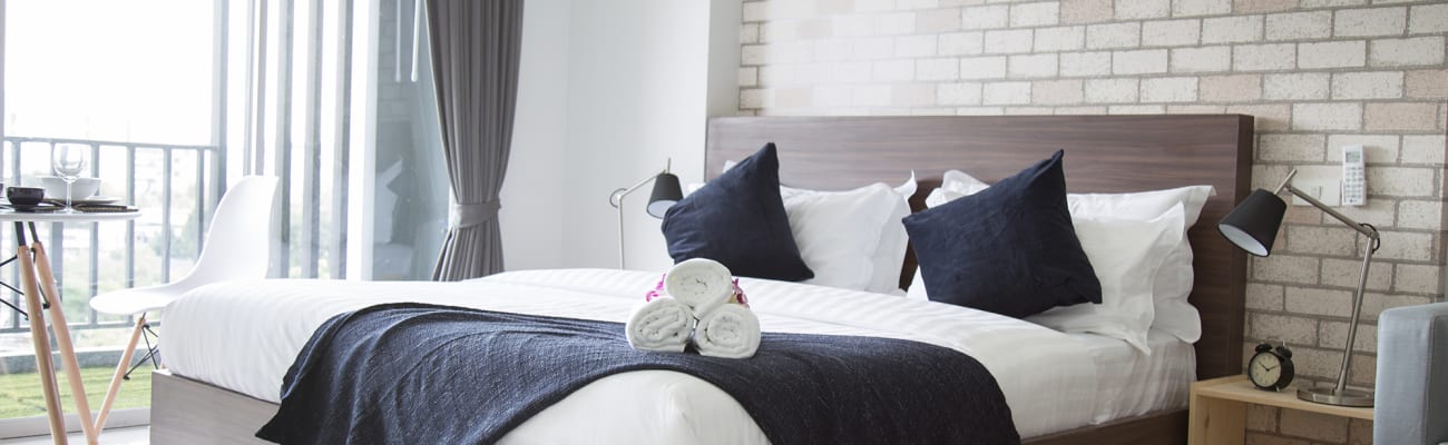 hotel-bedroom