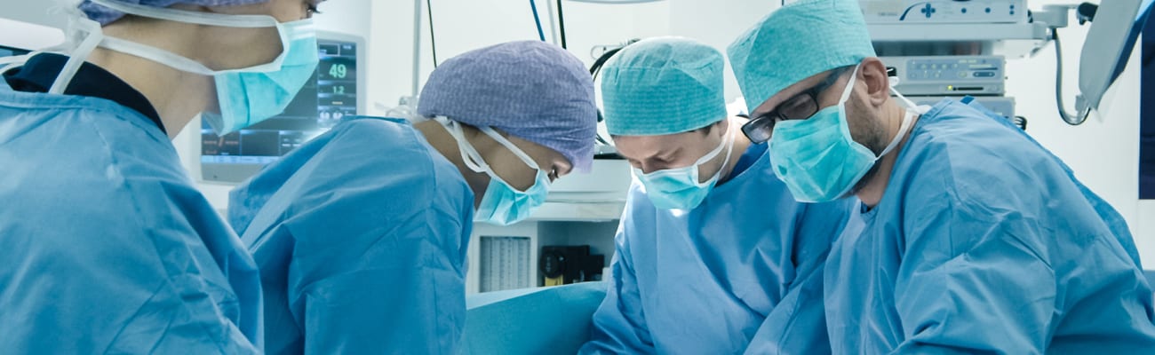 hospital-surgical-team_sq