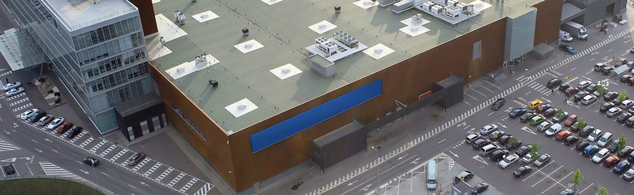 shopping-mall-exterior_sq