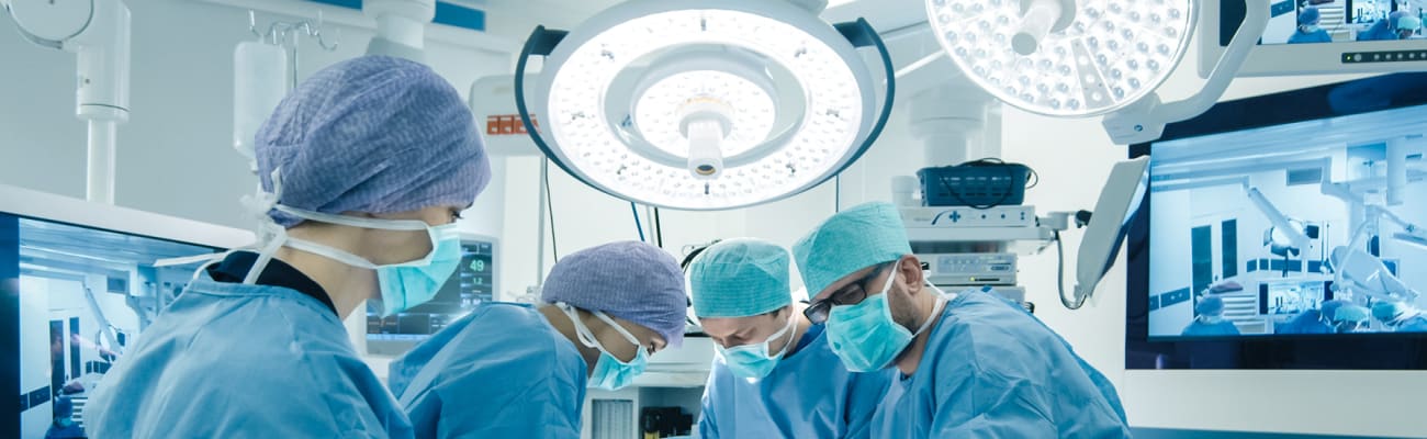 hospital-surgical-team_h
