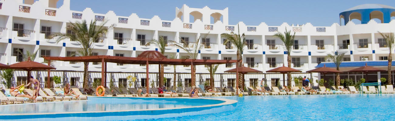 hotel-resort-swimming-pool-01_h