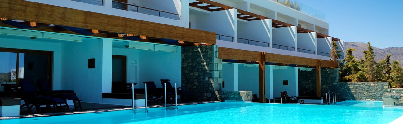 villas-swimming-pool_h