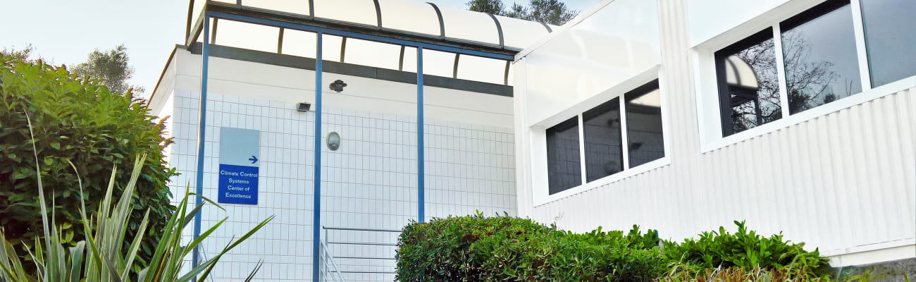 carrier-vence-climate-control-systems-center