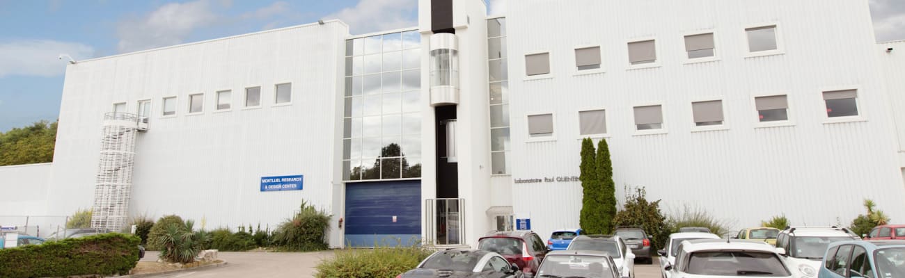 carrier-chillers-and-heat-pumps-research-design-center-montluel-1