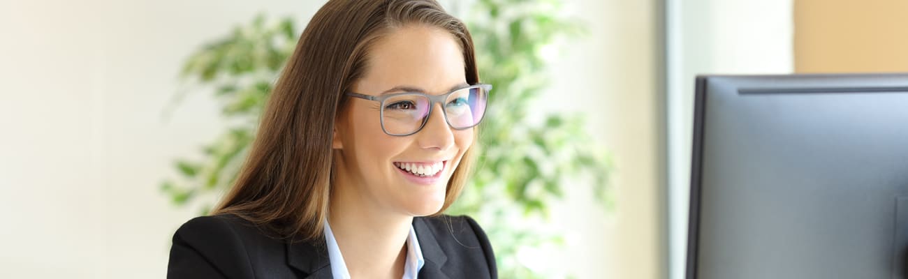 businesswoman-computer_h