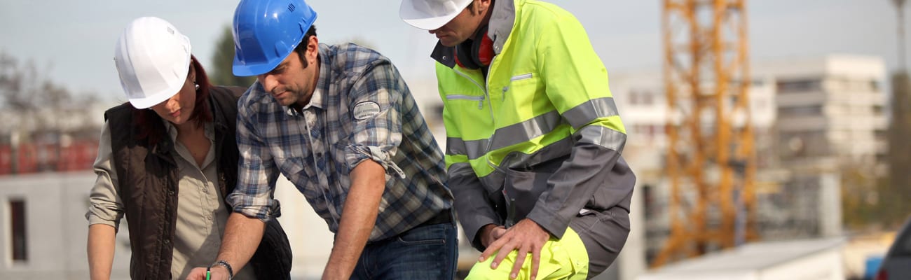 carrier-contractors-reviewing-plans