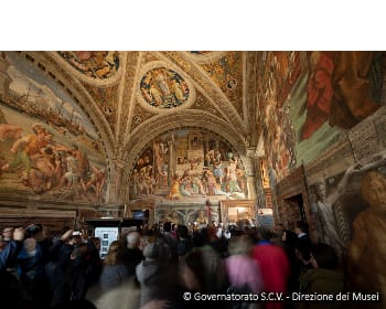 carrier-case-study-people-visiting-raphael-rooms carrier-case-study-people-visiting-raphael-rooms