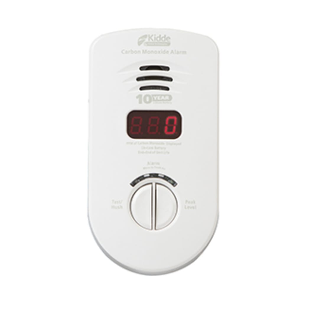 Plug-in Carbon Monoxide Alarm, Battery Backup, Digital Display