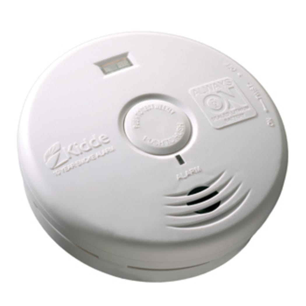 Kidde Fire Sentry Small Smoke Detector Alarm Model i9040E Runs on 9 Volt Battery 