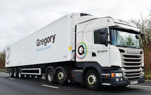 carrier-trailer-gregory-01