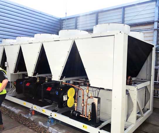 Carrier S Most Efficient Variable Speed Air Cooled Screw Chiller Is Now Available In Hfo Version Industry Emea