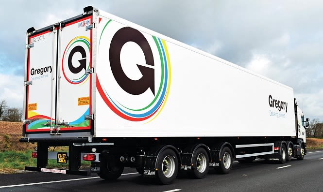 carrier-trailer-gregory-02 carrier-trailer-gregory-02