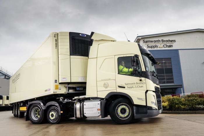 Samworth Brothers Supply Chain has become the latest UK business to add the new fully autonomous Carrier Transicold Vector eCool unit into its fleet, taking delivery of six of the world first, cutting-edge, zero-emission electric trailer refrigeration systems.