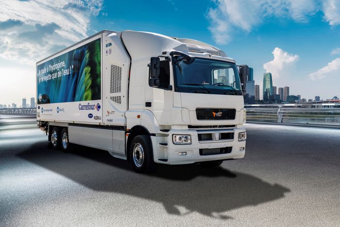 Carrier Transicold Provides Refrigeration Equipment for France’s First Electric-Hydrogen Powered Truck 