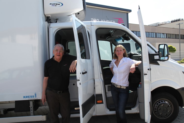 Carrier-Pharma-Logistik-Top-Kurier-trucks-drivers-02