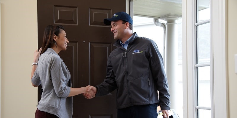 dealer-homeowner-greeting