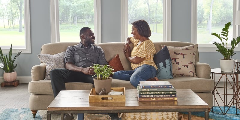 couple-indoors-indoor-air-quality