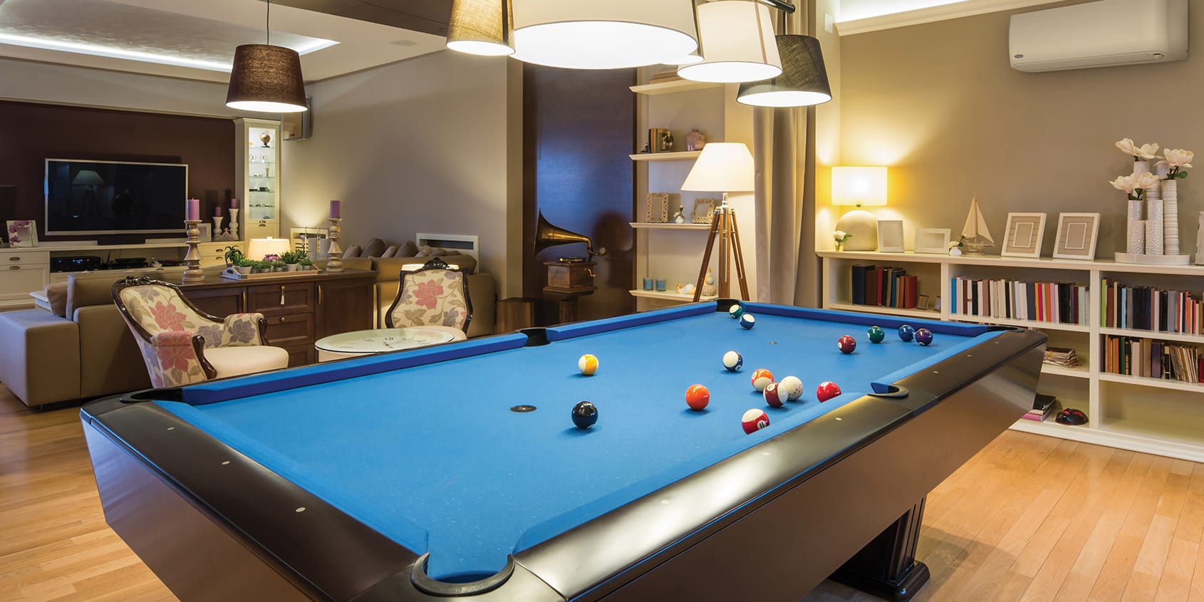 ductless-system-family-room-pool-table-3x2