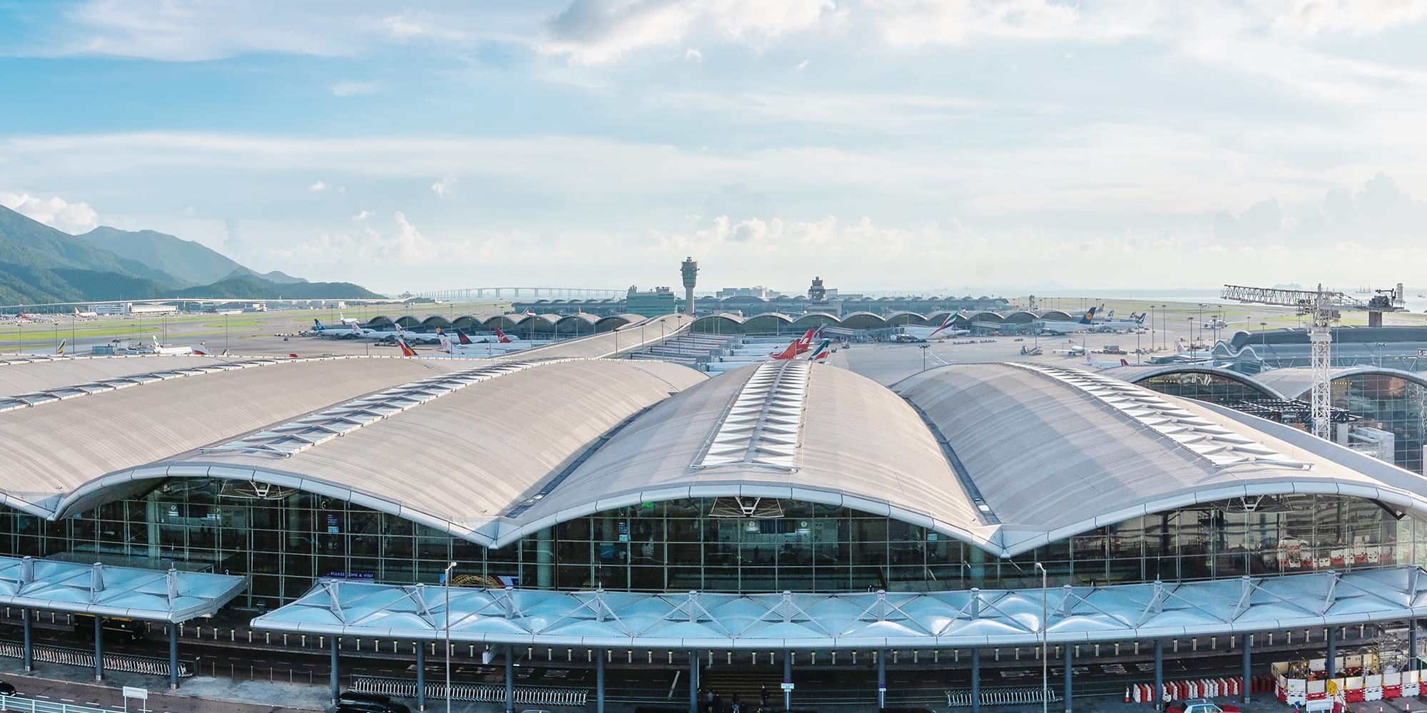 carrier-chillers-cool-hong-kong-international-airport-16x9