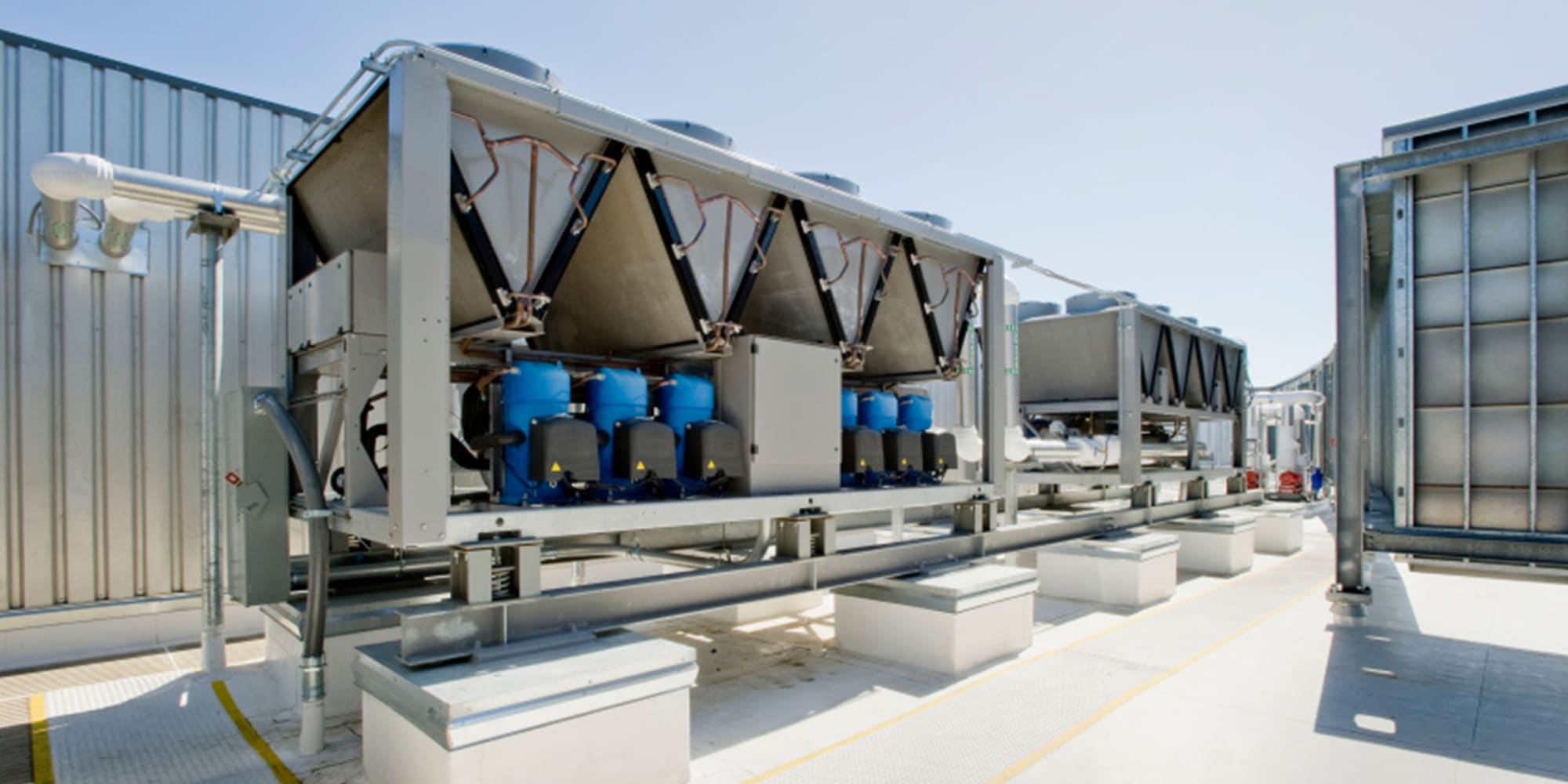Intelligent buildings start with smarter equipment. At OEMCtrl, we empower you to build smart technology into your solutions so your customer can experience improved access to data, enhanced control and greater energy savings.