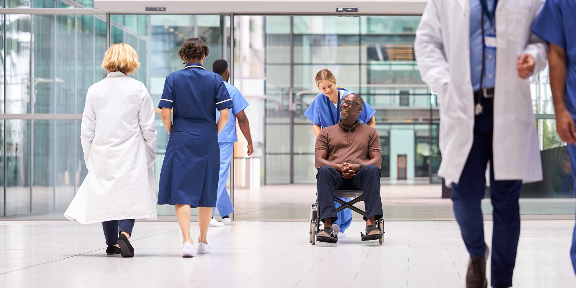 healthcare-workers-outside-building-16x9