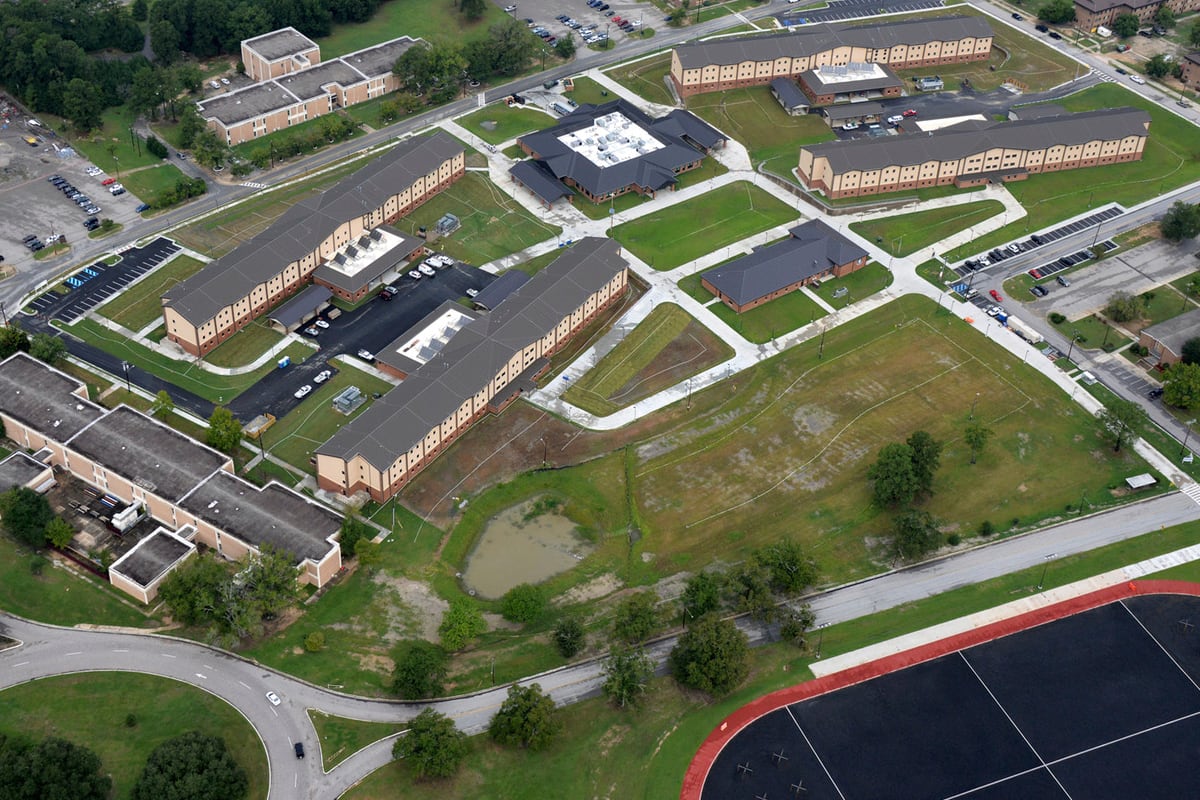 Fort_Jackson_AIT_Barracks_1409190012_jpg