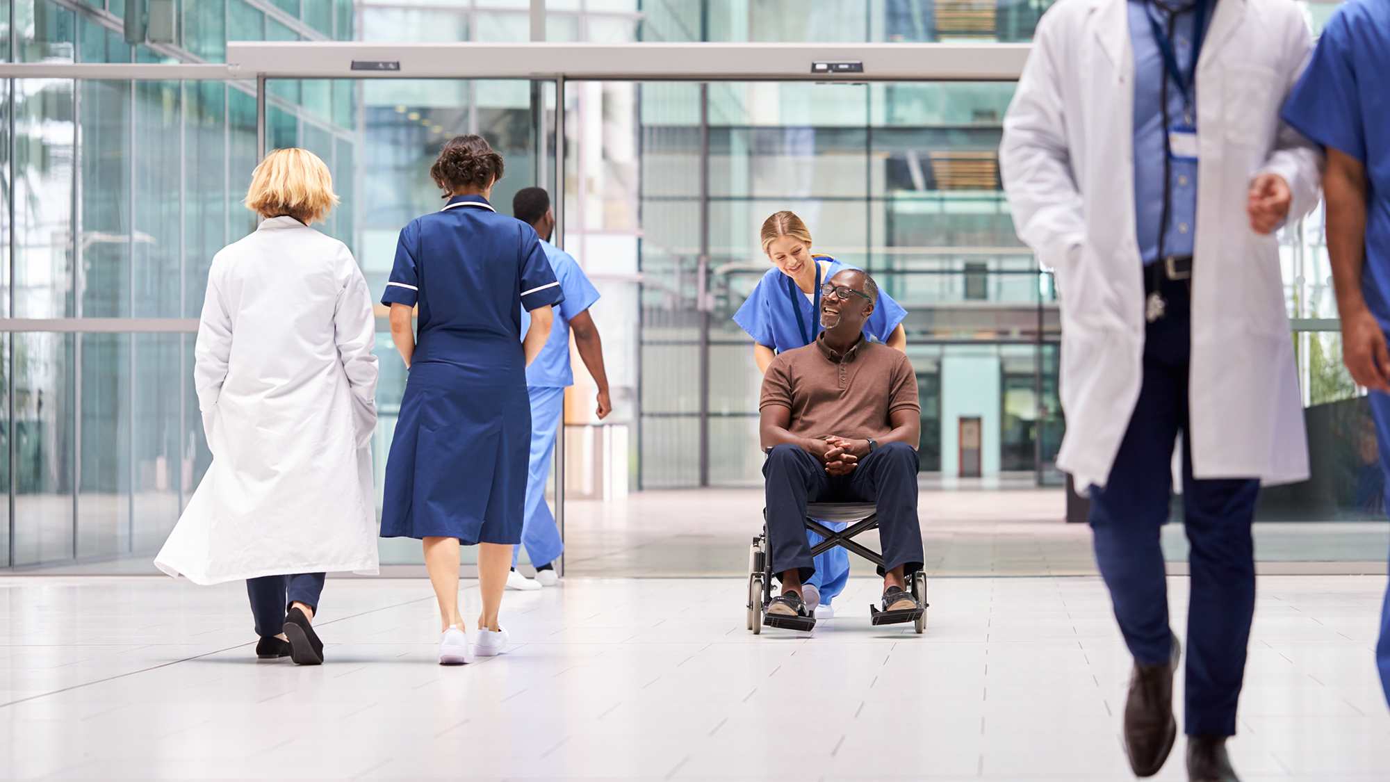 healthcare-workers-outside-building-16x9