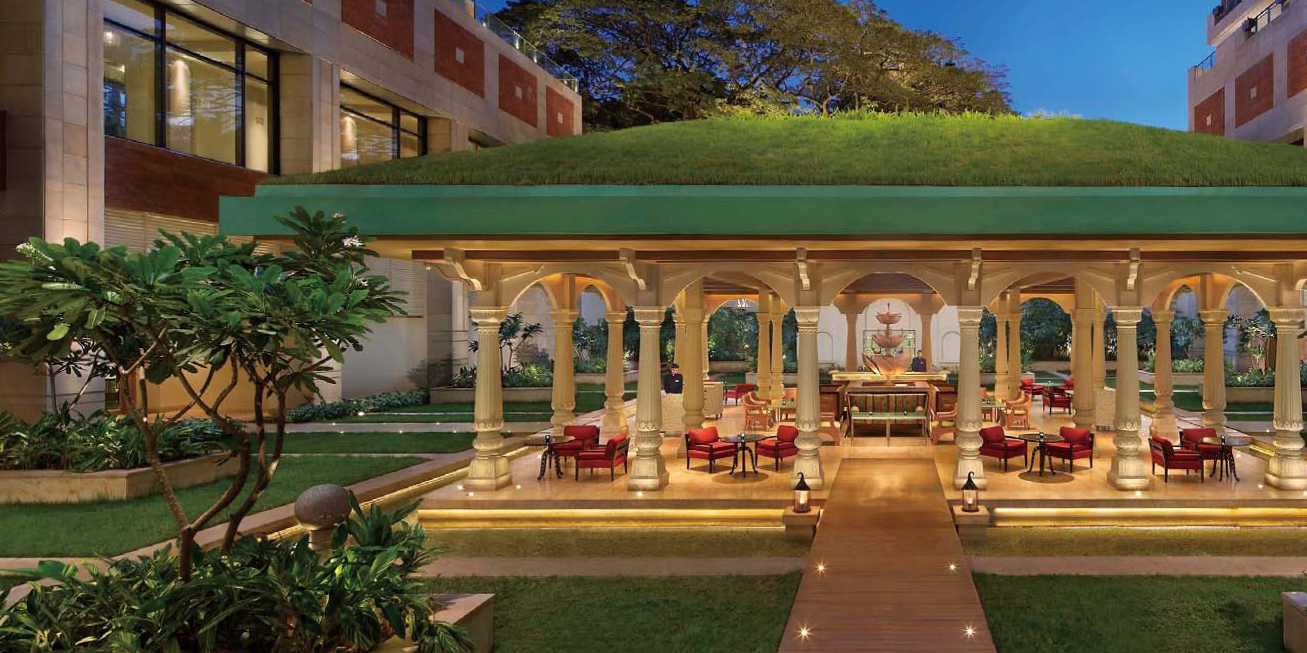 carrier-cools-itc-hotel-royal-gardenia