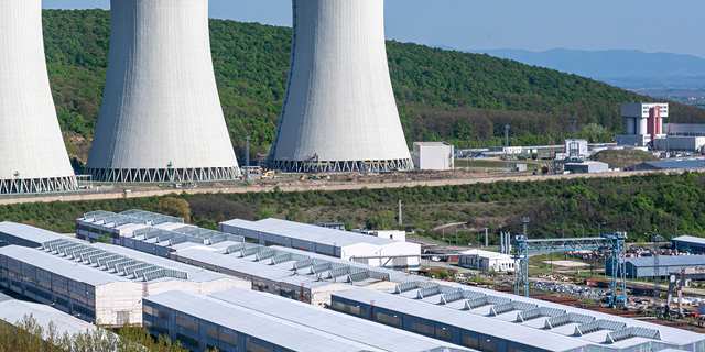 Nucleaire_Carrier_Rental_banner_2
