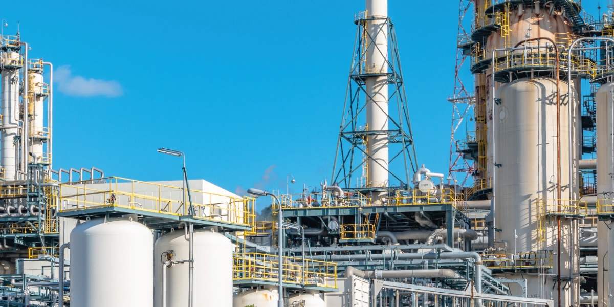 Petrochimical_industry_Carrier_Rental_banner
