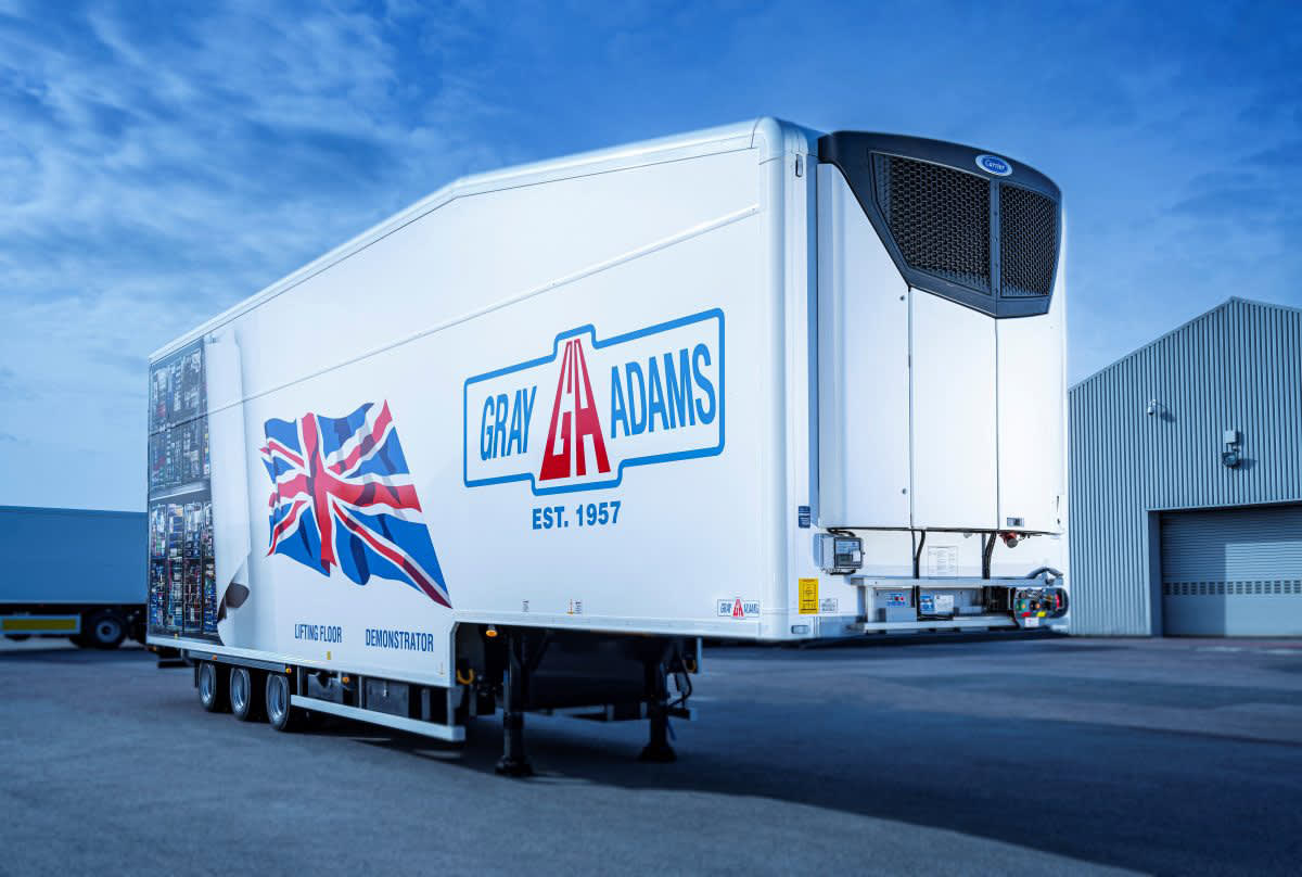 Carrier Transicold Vector HE19 on Gray Adams Trailer