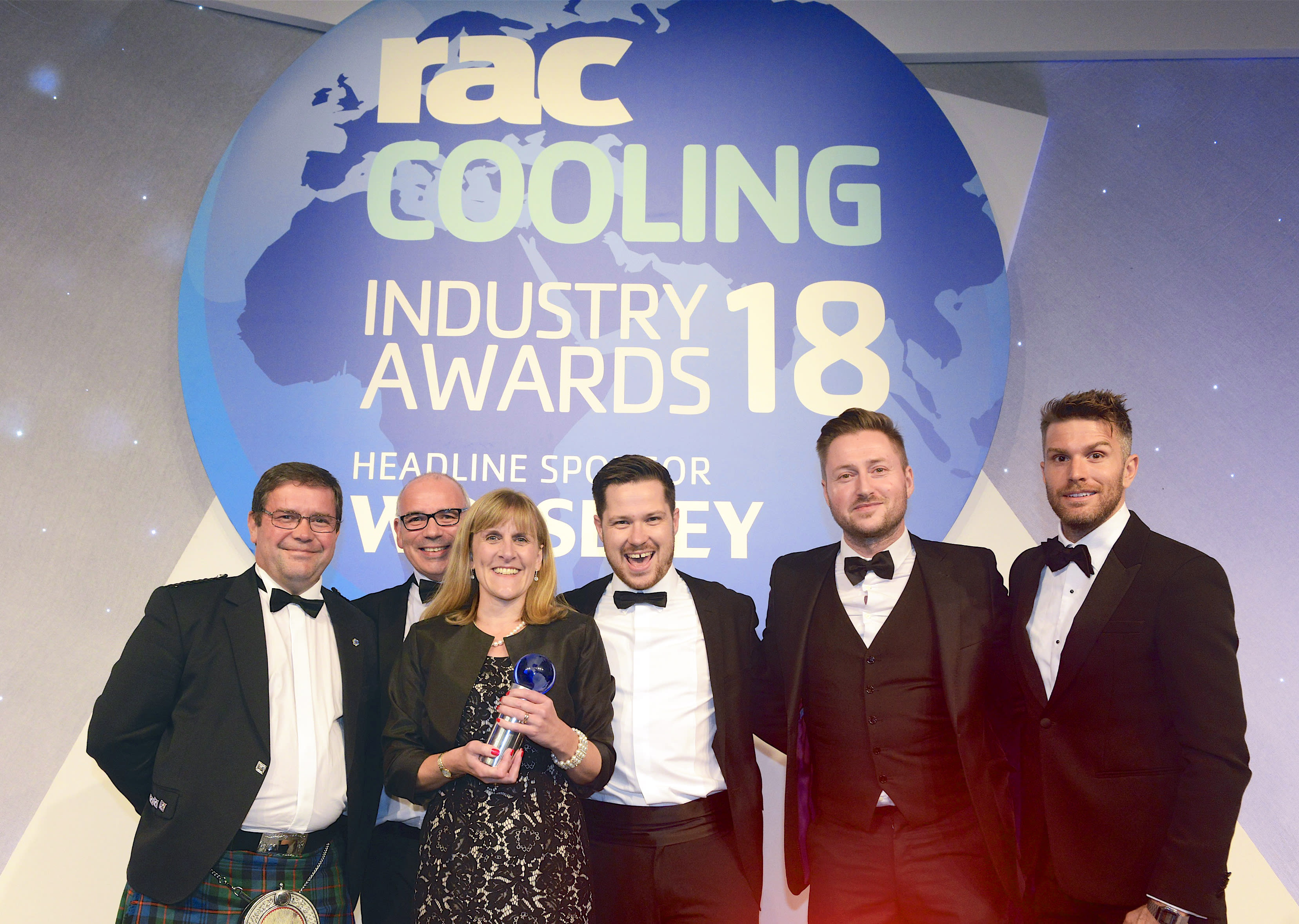 carrier-30KAV-chiller-of-the-year-cooling-industry-awards-2018