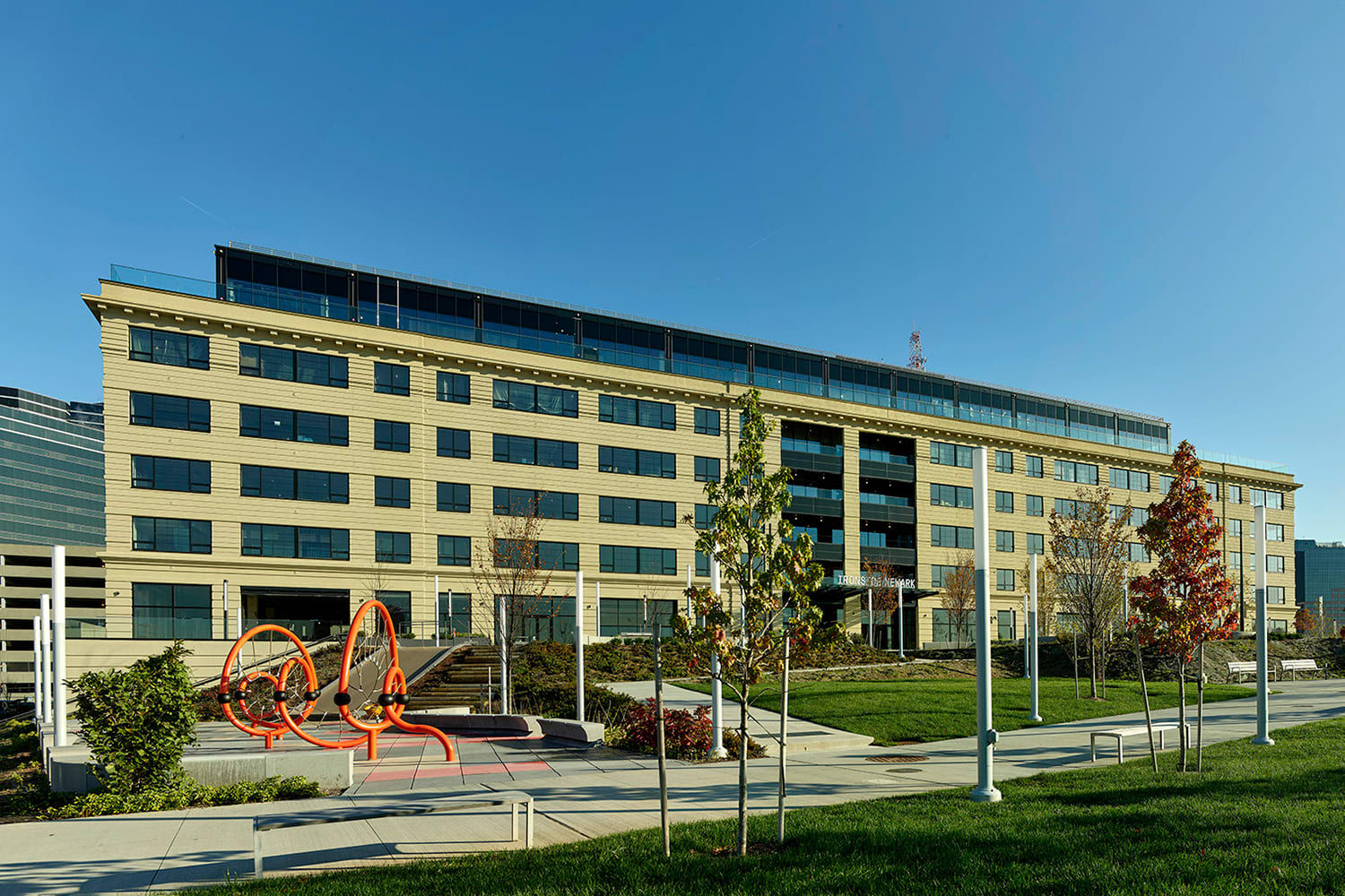 LenelS2-case-study-edison-properties-3x2