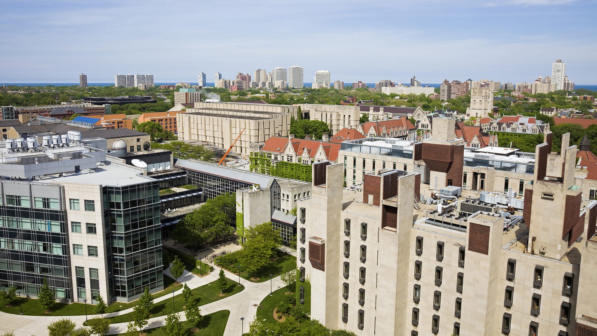 carrier-rentals-keeping-university-cool-after-chiller-failure-case-studies