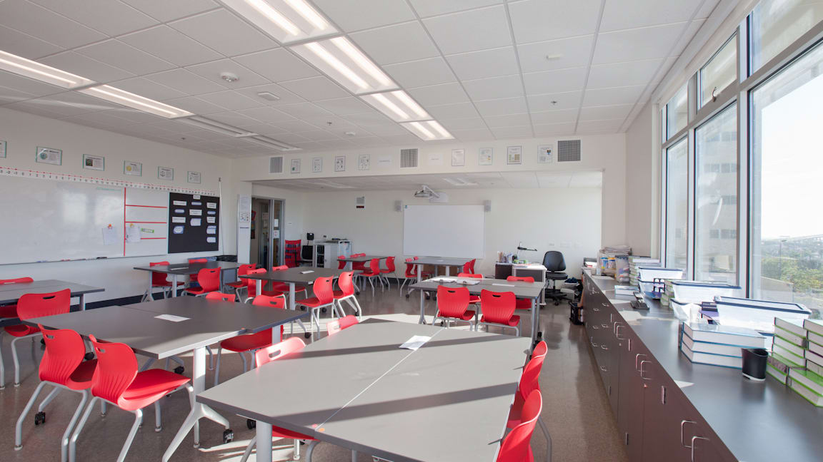 carrier-classroom-interior