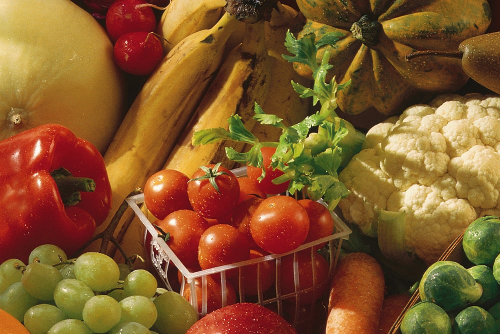 fresh-fruit-vegetables-crate